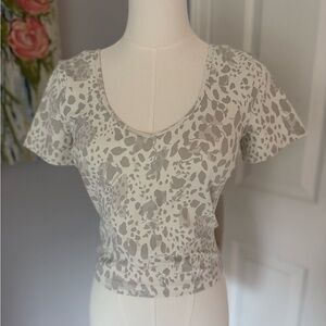 NWT Lululemon Align Tee - Size 6